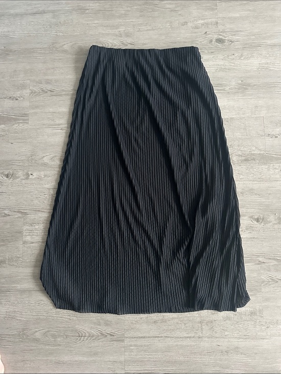 Halogen Dresses & Skirts - Halogen Black Pleated Maxi Skirt